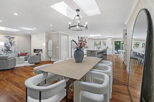1271 Petersen Court, Los Altos CA: https://media.crmls.org/mediaz/4e5a9439-e569-4d93-85f0-37d1c6cfea2b.jpg