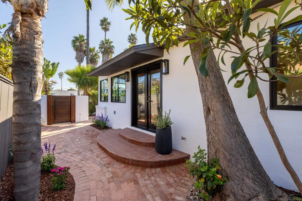 434 Bonair St - photo 9