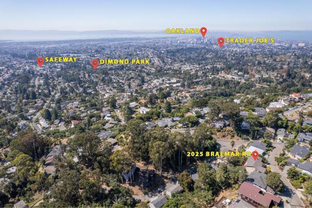 2025 Braemar Road, Oakland CA: https://media.crmls.org/mediaz/4e5b22bf-350c-4e40-8c6a-8cdbaec2f17d.jpg