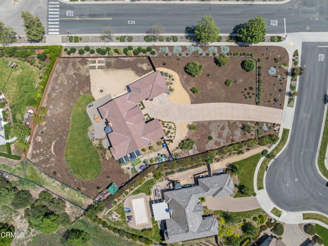 690 Valley Oak Road, Solvang CA: https://media.crmls.org/mediaz/4e5b81d5-2cb0-4769-97b0-39f4efa359fd.jpg