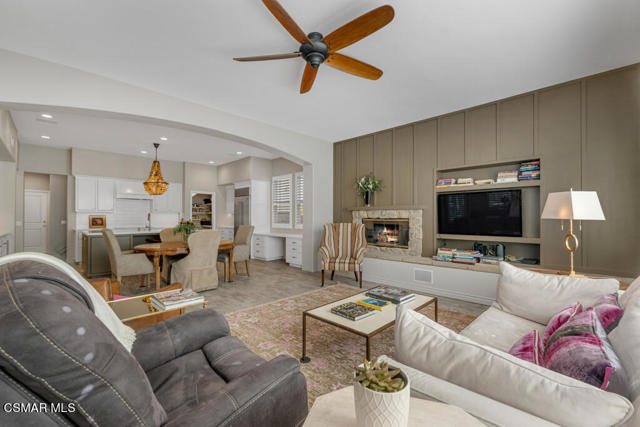 5937 Indian Terrace Drive, Simi Valley CA: https://media.crmls.org/mediaz/4e5b9af2-767c-494f-b48a-e3e918c58644.jpg