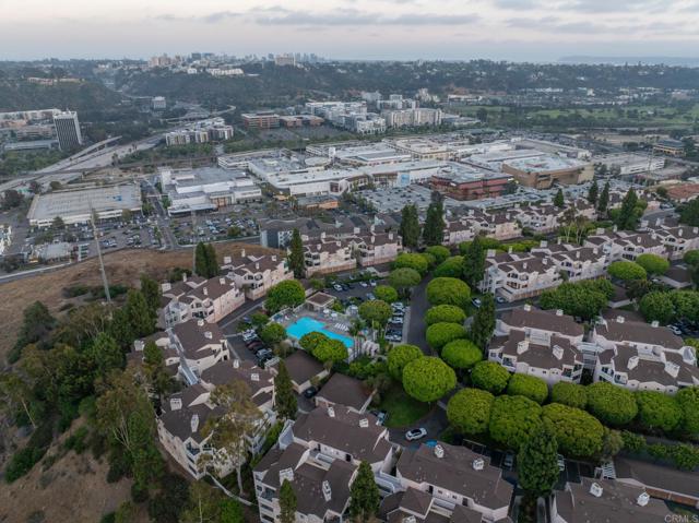 Detail Gallery Image 32 of 37 For 7228 Camino Degrazia #271,  San Diego,  CA 92111 - 3 Beds | 2 Baths
