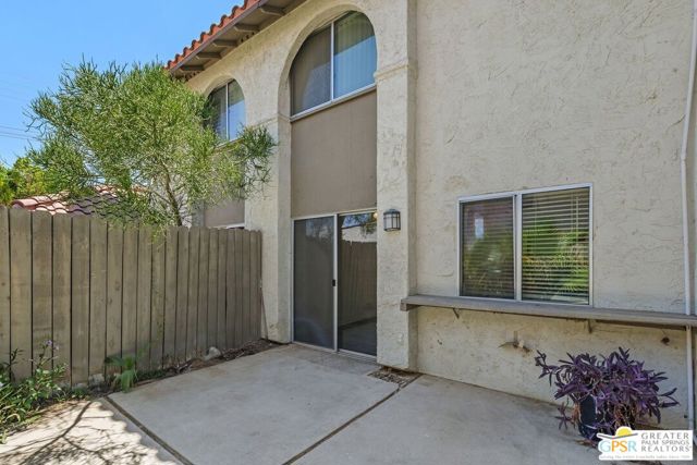 1852 N Mira Loma Way, Palm Springs CA: https://media.crmls.org/mediaz/4e5f065d-1bec-424a-b4e3-86ce4a0dfffe.jpg