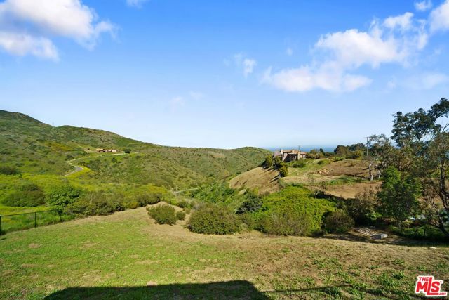 4756 Latigo Canyon Road, Malibu CA: https://media.crmls.org/mediaz/4e5f8ba0-134f-4345-b6ef-0391457f62cc.jpg