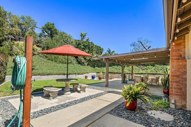 Image 27 of 33 For 3964 Calgary Ave