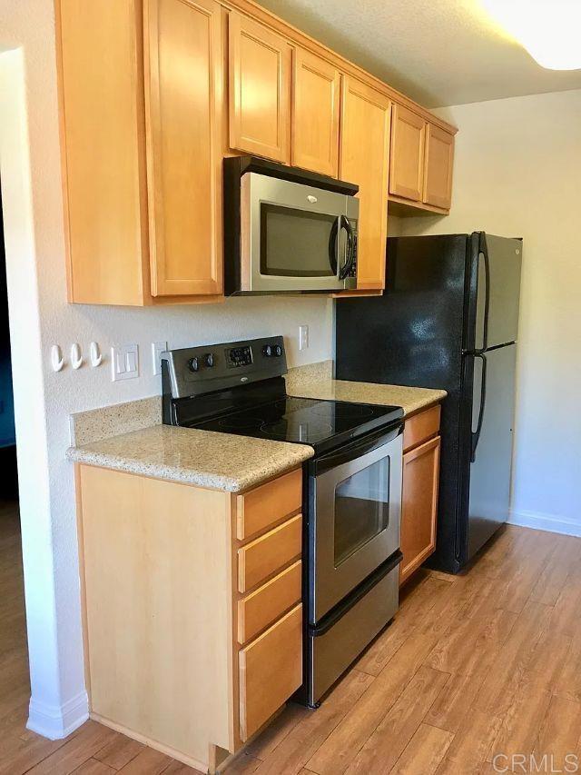 Detail Gallery Image 1 of 12 For 2360 Paseo De Laura #36,  Oceanside,  CA 92056 - 1 Beds | 1 Baths