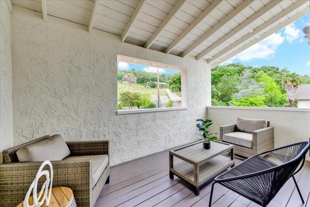 6586 Woodcliff Court, San Jose CA: https://media.crmls.org/mediaz/4e60f3be-453d-43fd-b95c-21a88f887c31.jpg