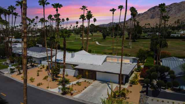 2598 S Camino Real, Palm Springs CA: https://media.crmls.org/mediaz/4e618803-d49b-46f5-be53-990c6f1ec2ee.jpg
