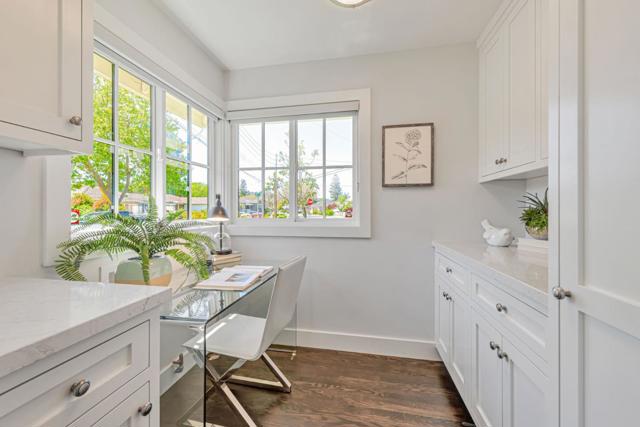 421 Ruby Street, Redwood City CA: https://media.crmls.org/mediaz/4e6419dd-0d3f-4725-b9c0-0f47fef79dae.jpg