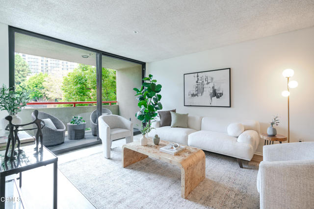 Detail Gallery Image 1 of 15 For 222 S Central Ave #101,  Los Angeles,  CA 90012 - 2 Beds | 2 Baths