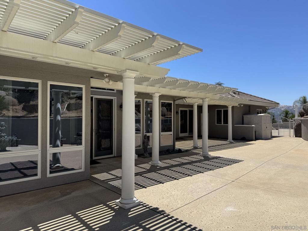 MLS #250034393SD img 52