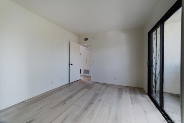 3958 Louisiana St, San Diego CA: https://media.crmls.org/mediaz/4e64f2ea-8279-4c53-b895-5cd292b0eee4.jpg