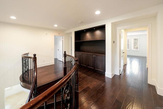 Detail Gallery Image 42 of 61 For 821 Shadow Ridge Pl, Chula Vista,  CA 91914 - 5 Beds | 4/1 Baths