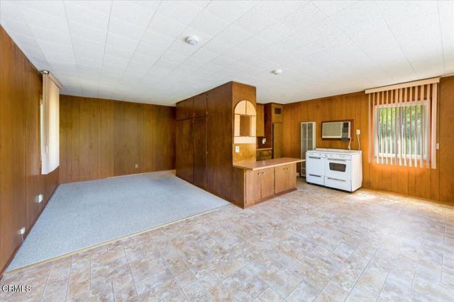 1372 Inverness Drive, Pasadena CA: https://media.crmls.org/mediaz/4e656c07-a21b-4aca-ae73-bb1dfc447d1a.jpg