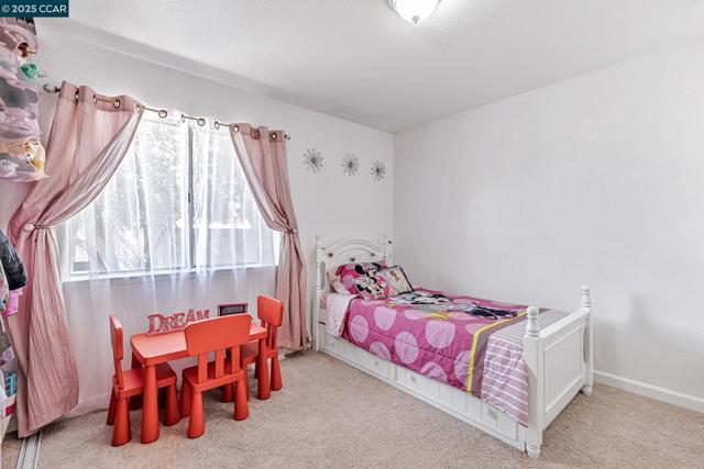 1771 Schooner Way, Pittsburg CA: https://media.crmls.org/mediaz/4e657ec2-debb-47f9-8cbb-6918533004cc.jpg
