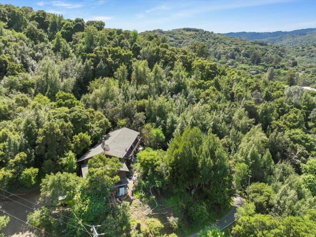 16870 Quarry Road, Los Gatos CA: https://media.crmls.org/mediaz/4e65a80f-8720-4b44-8395-46e4337fec12.jpg