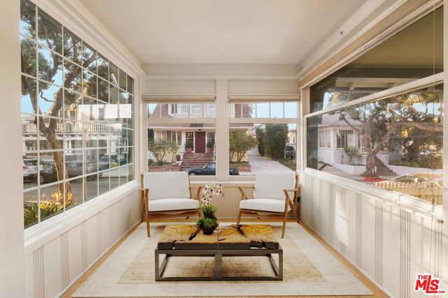 160 Wadsworth Avenue, Santa Monica CA: https://media.crmls.org/mediaz/4e65b01b-2904-487f-a144-5c758450c410.jpg