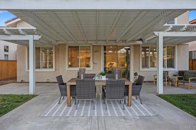 3071 Sprucewood Ln, Escondido CA: https://media.crmls.org/mediaz/4e65eb38-751c-49b6-89a1-5cd255764652.jpg
