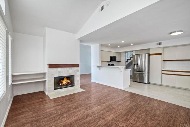 1723 Calle Platico, Oceanside CA: https://media.crmls.org/mediaz/4e66ab47-17a3-47f8-9c9a-709656573500.jpg