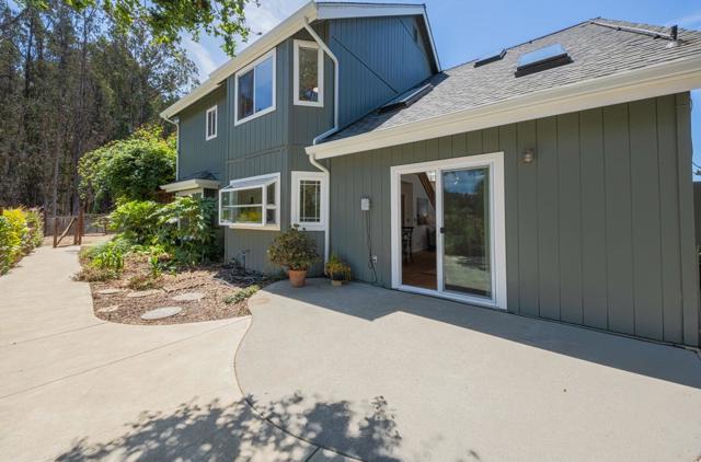158 Echo Valley Road, Prunedale CA: https://media.crmls.org/mediaz/4e678752-630e-448e-8ce2-a604180c78b6.jpg