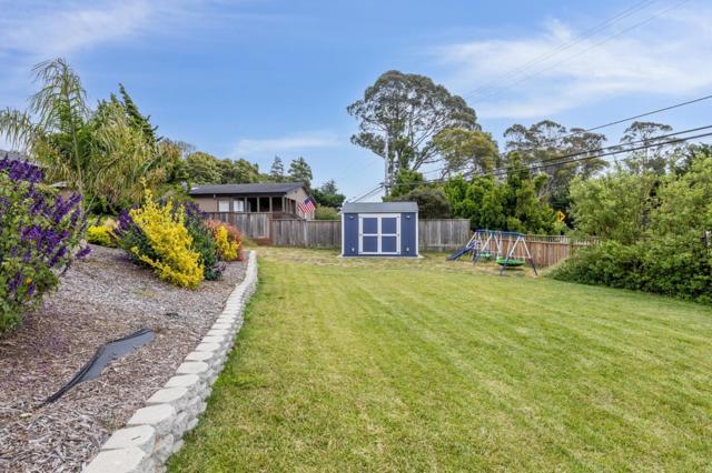 3279 N Cabrillo Highway, Half Moon Bay CA: https://media.crmls.org/mediaz/4e6882dc-16b9-455c-b7eb-e3569518e0e5.jpg