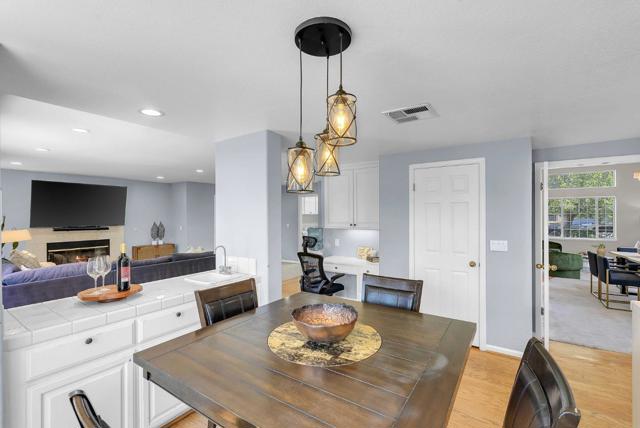 5451 Ligurian Drive, San Jose CA: https://media.crmls.org/mediaz/4e68f672-7772-4e99-aaff-edee45136c5d.jpg