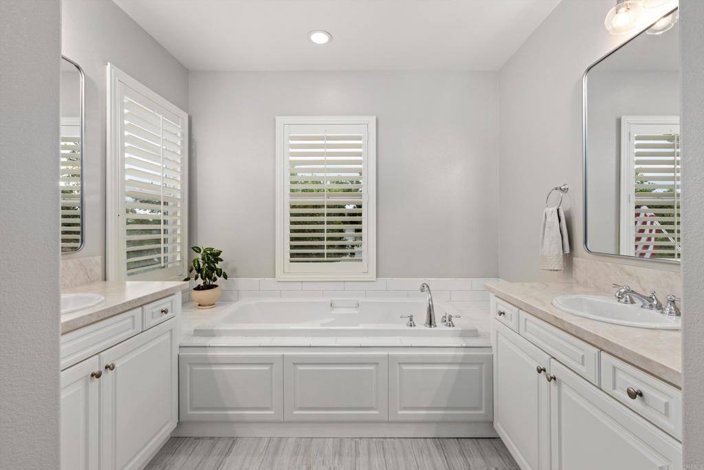 8400 Reagan Glen - photo 17