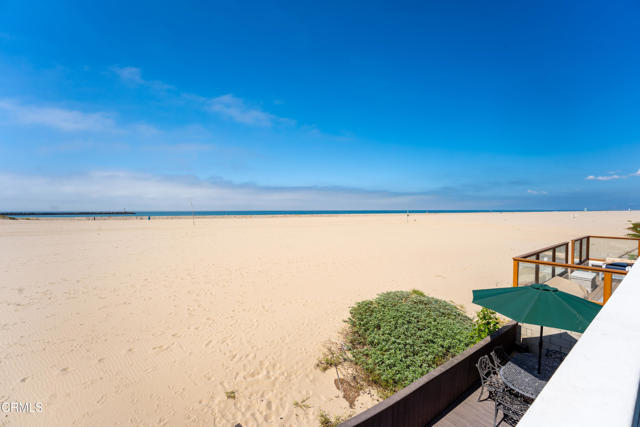 Detail Gallery Image 29 of 38 For 3371 Ocean Dr, Oxnard,  CA 93035 - 4 Beds | 3 Baths