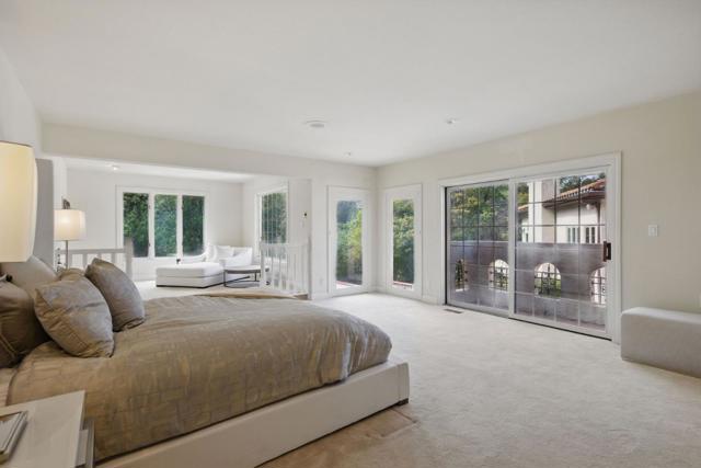 1035 Macadamia Drive, Hillsborough CA: https://media.crmls.org/mediaz/4e6a0411-6878-44ad-9fad-867d4cd6d1f8.jpg