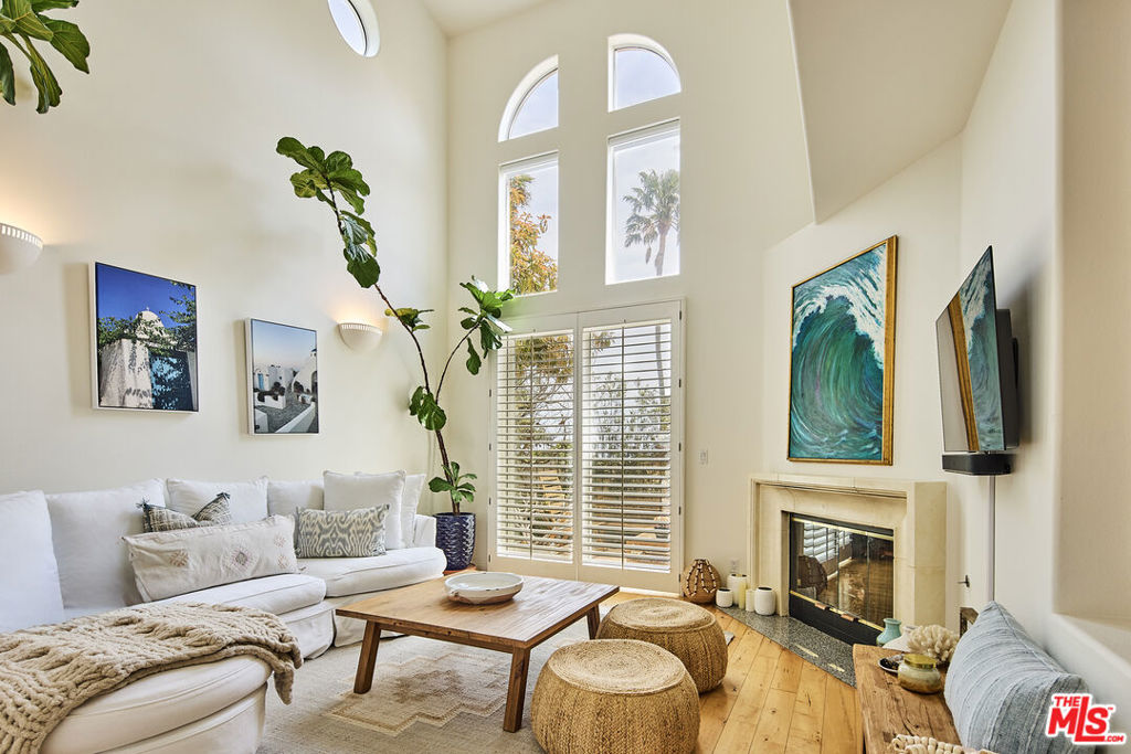 6453 Zuma View Place #120