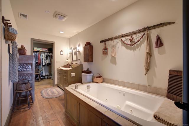17743 S Mesa Drive, Pauma Valley CA: https://media.crmls.org/mediaz/4e6b32f8-7a1f-4e3f-ae7f-13022c10424e.jpg