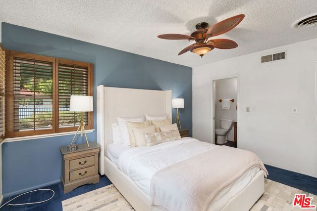 15241 Septo Street, Mission Hills (San Fernando) CA: https://media.crmls.org/mediaz/4e6bbbf4-3a3c-4695-9275-221c4cee7d9b.jpg