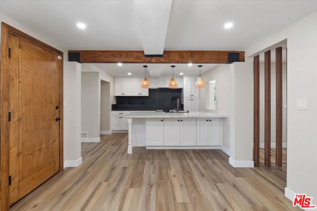 584 W 10th Street, San Pedro CA: https://media.crmls.org/mediaz/4e6bbd42-efb2-4d7c-b412-b0da539aa4af.jpg