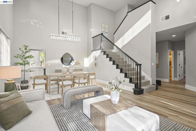 9 Cross Bridge Pl, Danville CA: https://media.crmls.org/mediaz/4e6caa07-d26d-42c2-94e0-732f2110ae81.jpg