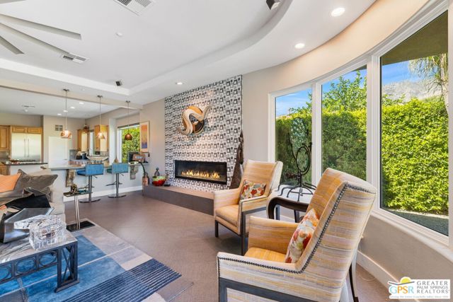 450 E Bogert Trail, Palm Springs CA: https://media.crmls.org/mediaz/4e6ce918-087b-415f-952a-2c38912ee1c1.jpg