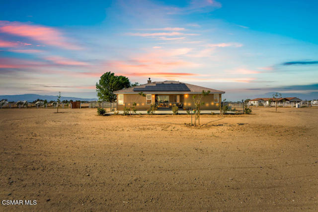 7142 W Avenue A4, Lancaster CA: https://media.crmls.org/mediaz/4e6d3bb7-e630-4ffe-bf47-2c78692dfabc.jpg