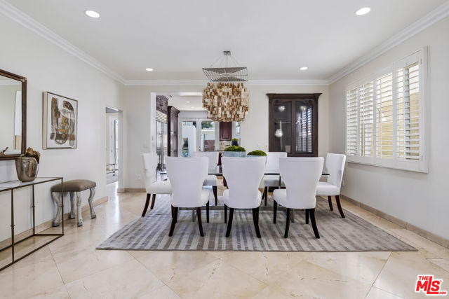 1471 S Crest Drive, Los Angeles CA: https://media.crmls.org/mediaz/4e6d9ba0-ef9f-4939-8799-b88ad9d0e0ed.jpg