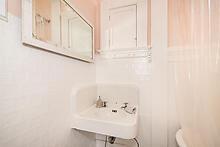3763 20th Street, San Francisco CA: https://media.crmls.org/mediaz/4e6dcef2-03fb-4a41-bf8c-2324d97d2974.jpg