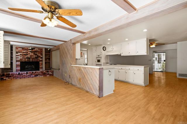 Detail Gallery Image 13 of 54 For 602 Fresca St, Solana Beach,  CA 92075 - 4 Beds | 2 Baths