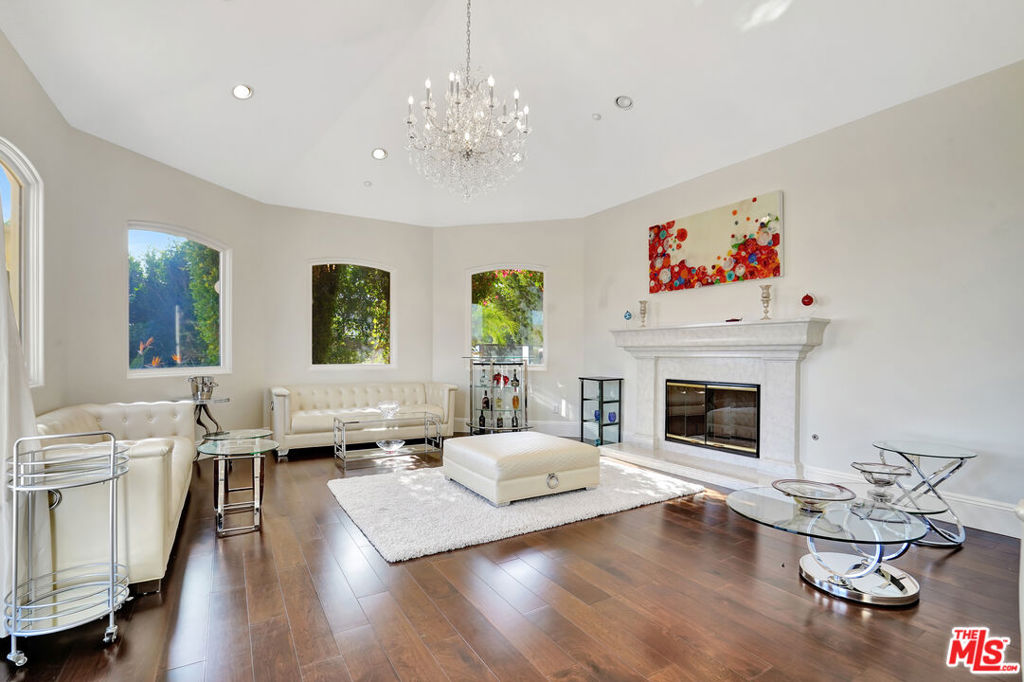 MLS #25630607 image #13