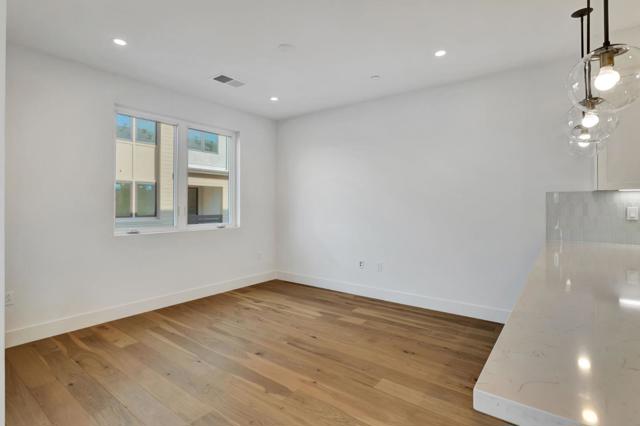 1101 Juana Court, Palo Alto CA: https://media.crmls.org/mediaz/4e6e3f49-4114-41f4-9af4-7336e313a79f.jpg