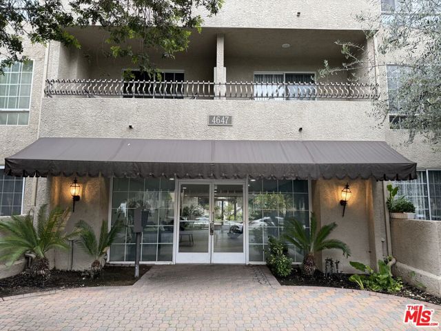 4647 Willis Avenue, Sherman Oaks CA: https://media.crmls.org/mediaz/4e6fd95a-372d-4525-818c-4be30a680609.jpg
