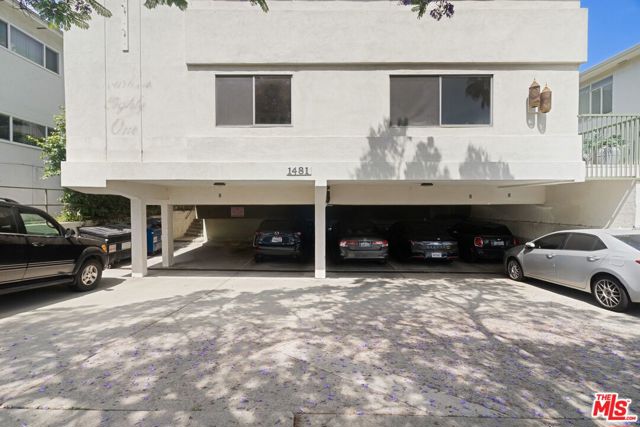 1481 Reeves Street, Los Angeles CA: https://media.crmls.org/mediaz/4e6fe2ca-b1be-4805-a258-412ef989f08c.jpg