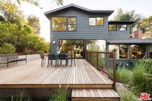 Image 45 of 57 For 2206 Micheltorena Street