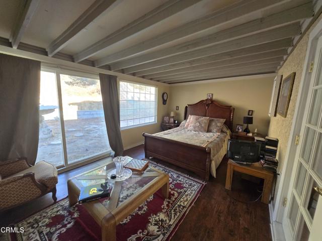 Detail Gallery Image 6 of 19 For 39317 Beacon Ln, Palmdale,  CA 93551 - 3 Beds | 3 Baths