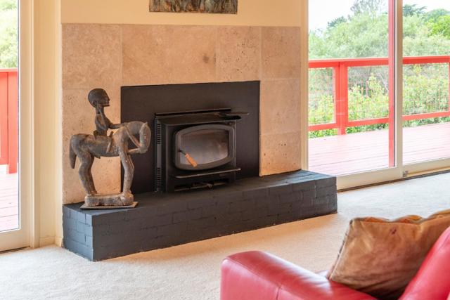 515 Bean Hollow Road, Pescadero CA: https://media.crmls.org/mediaz/4e713859-cba6-444b-92f3-c6fb48bec290.jpg