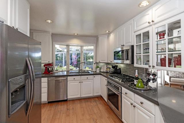 19740 GLEN BRAE Drive, Saratoga CA: https://media.crmls.org/mediaz/4e719615-65eb-41e7-aadb-0ede4a06b464.jpg