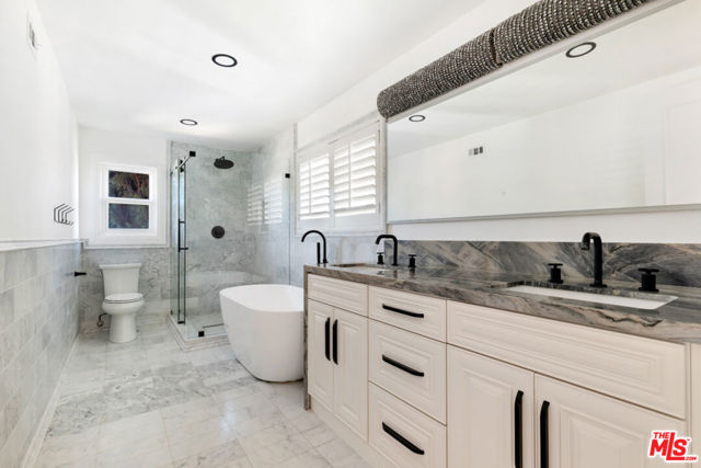 32305 Blue Rock, Westlake Village CA: https://media.crmls.org/mediaz/4e71ed13-5671-49b3-8c96-1ff6390ebc58.jpg