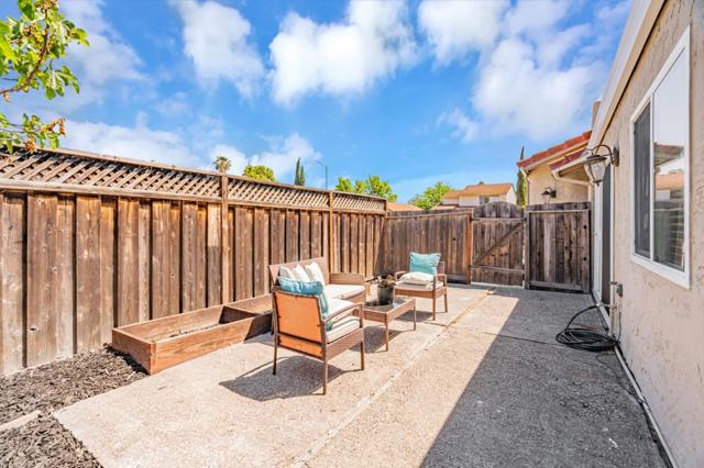 3915 Jerabek Court, San Jose CA: https://media.crmls.org/mediaz/4e71ee7f-4078-49e2-be8a-f6457166a67c.jpg