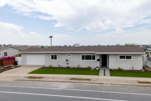 6673 Del Cerro Blvd, San Diego CA: https://media.crmls.org/mediaz/4e72b4a5-aa28-4e01-8fe0-c61e125f15e4.jpg